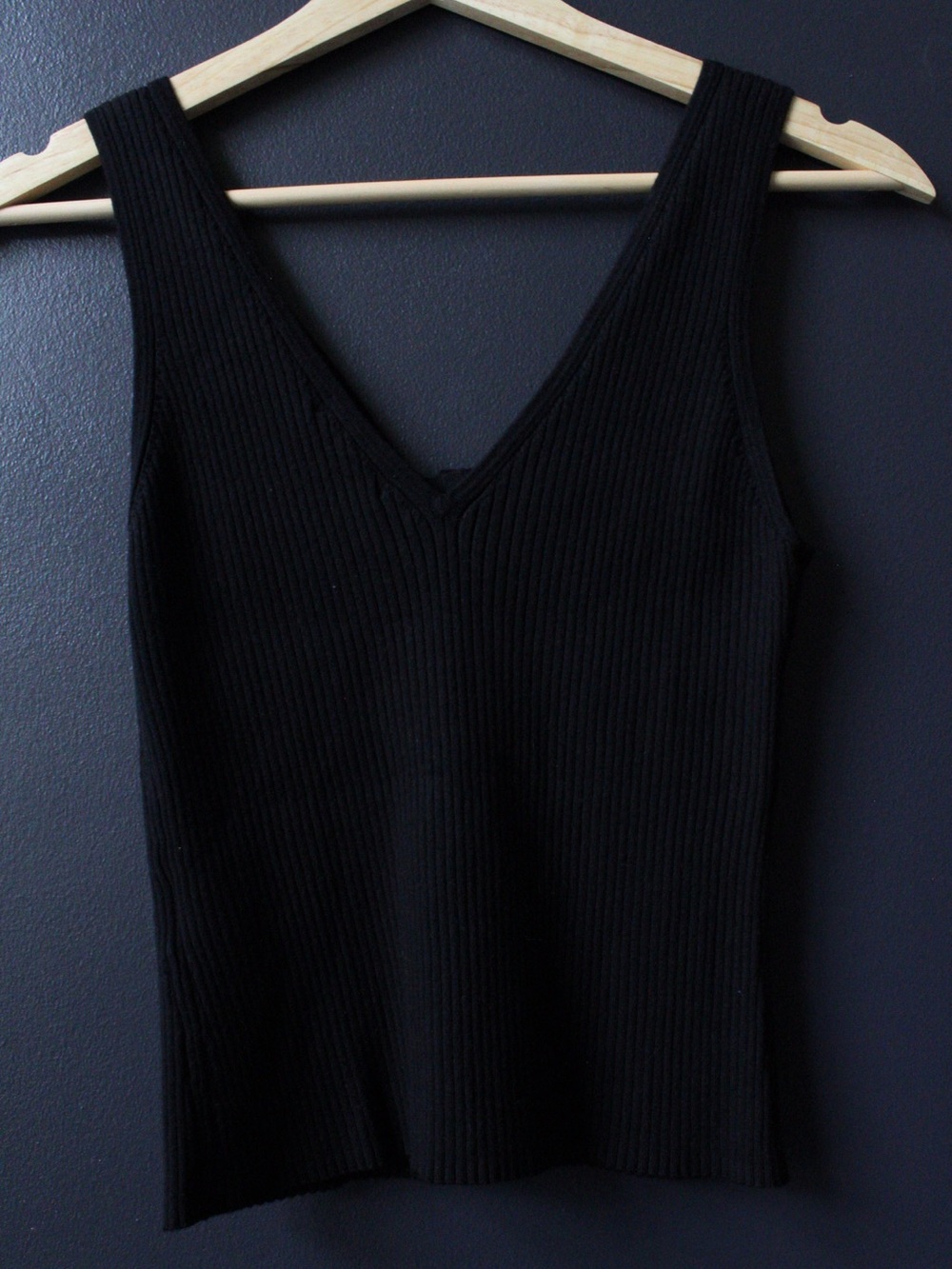 Black Ribbed Button-Front Tank Top - Picture 6 of 9